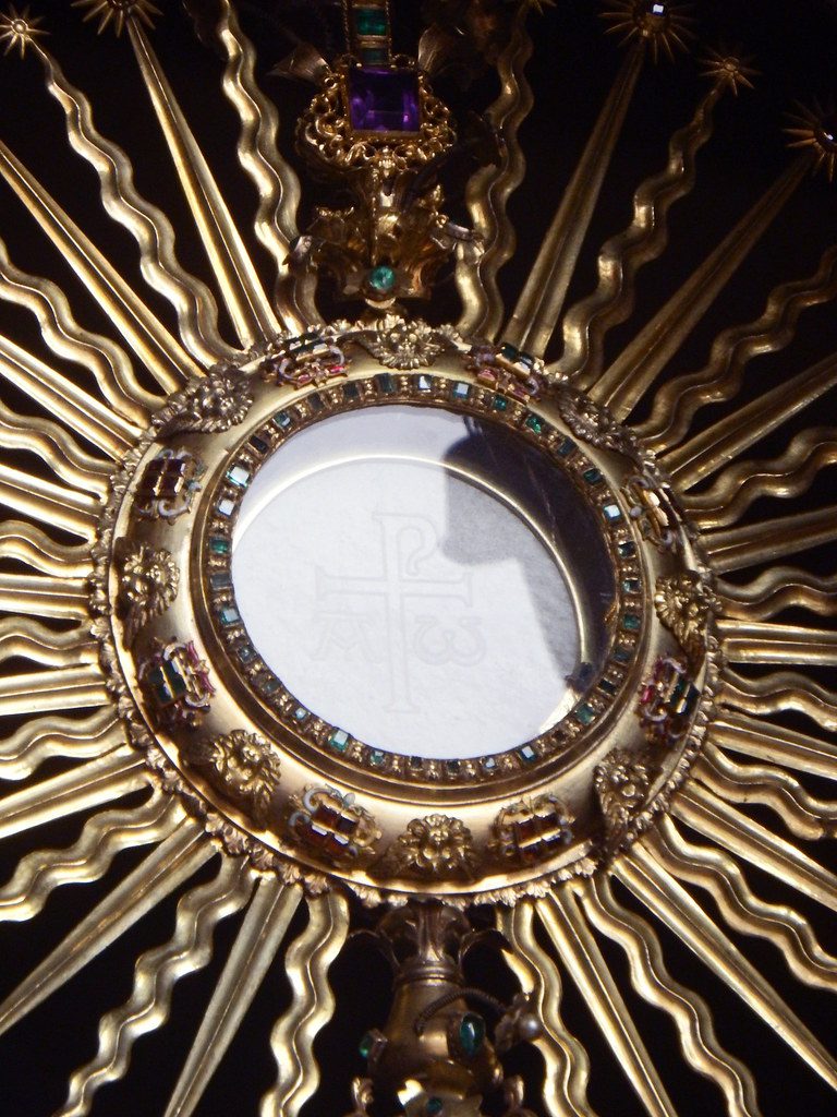 Join us for 100 Hearts for the Eucharistic Heart of Jesus